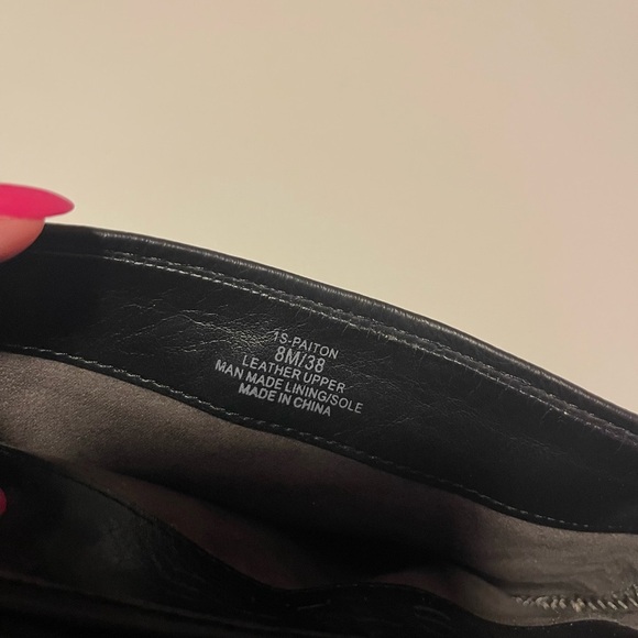 Sleek Black Over the Knee Boots with Chunky Heel - Picture 2 of 3